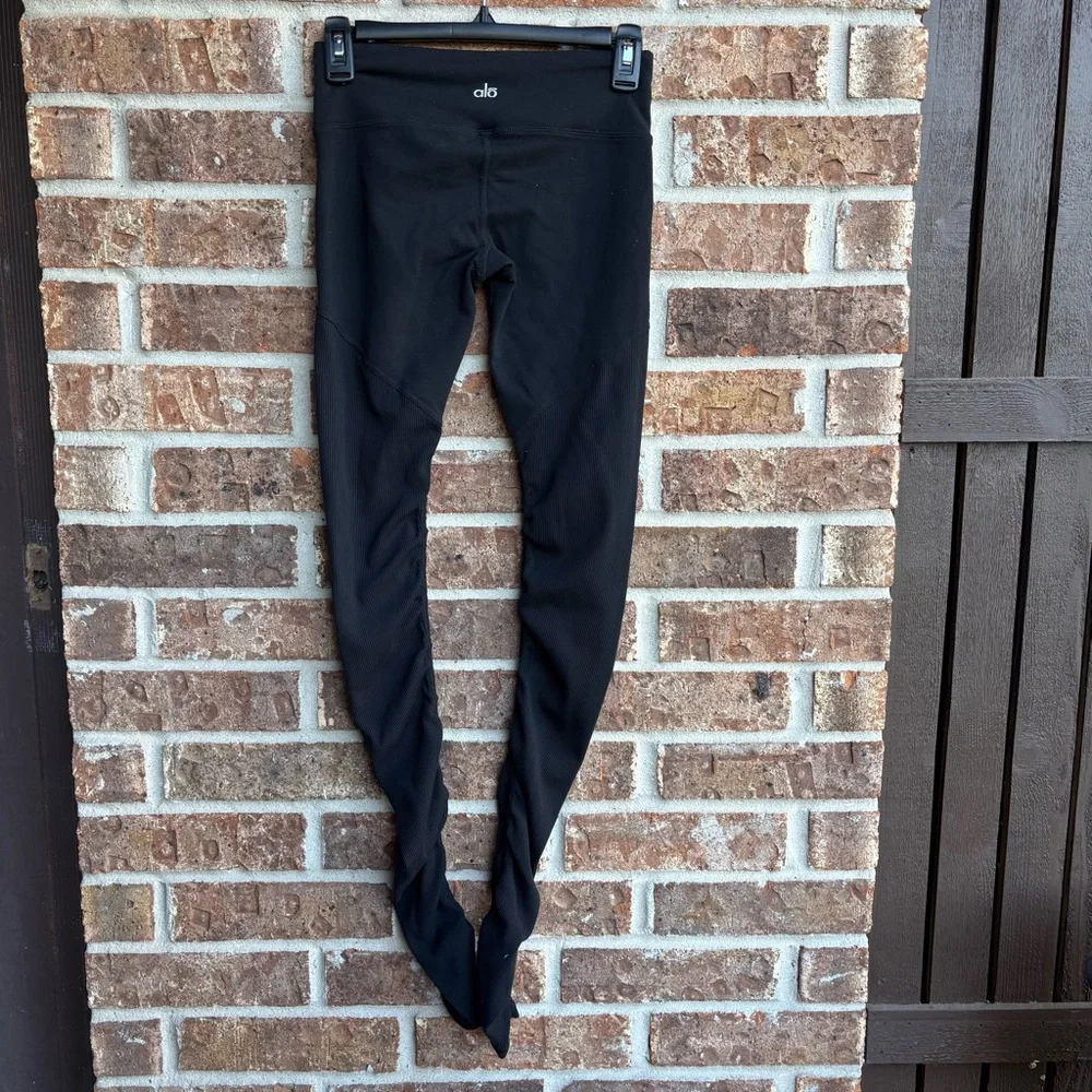 ALO Yoga Black Leggings